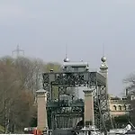 Haus Lupo Am Kanal